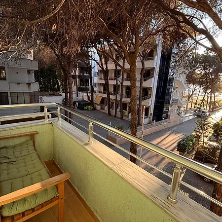 Seaview Pinea アパート *