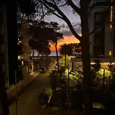 Seaview Pinea